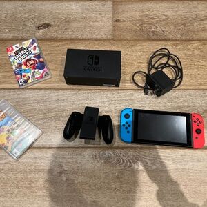 Nintendo switch + games + accessories